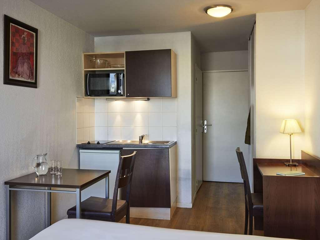 Aparthotel Adagio Access Paris Saint-Denis Pleyel Стая снимка
