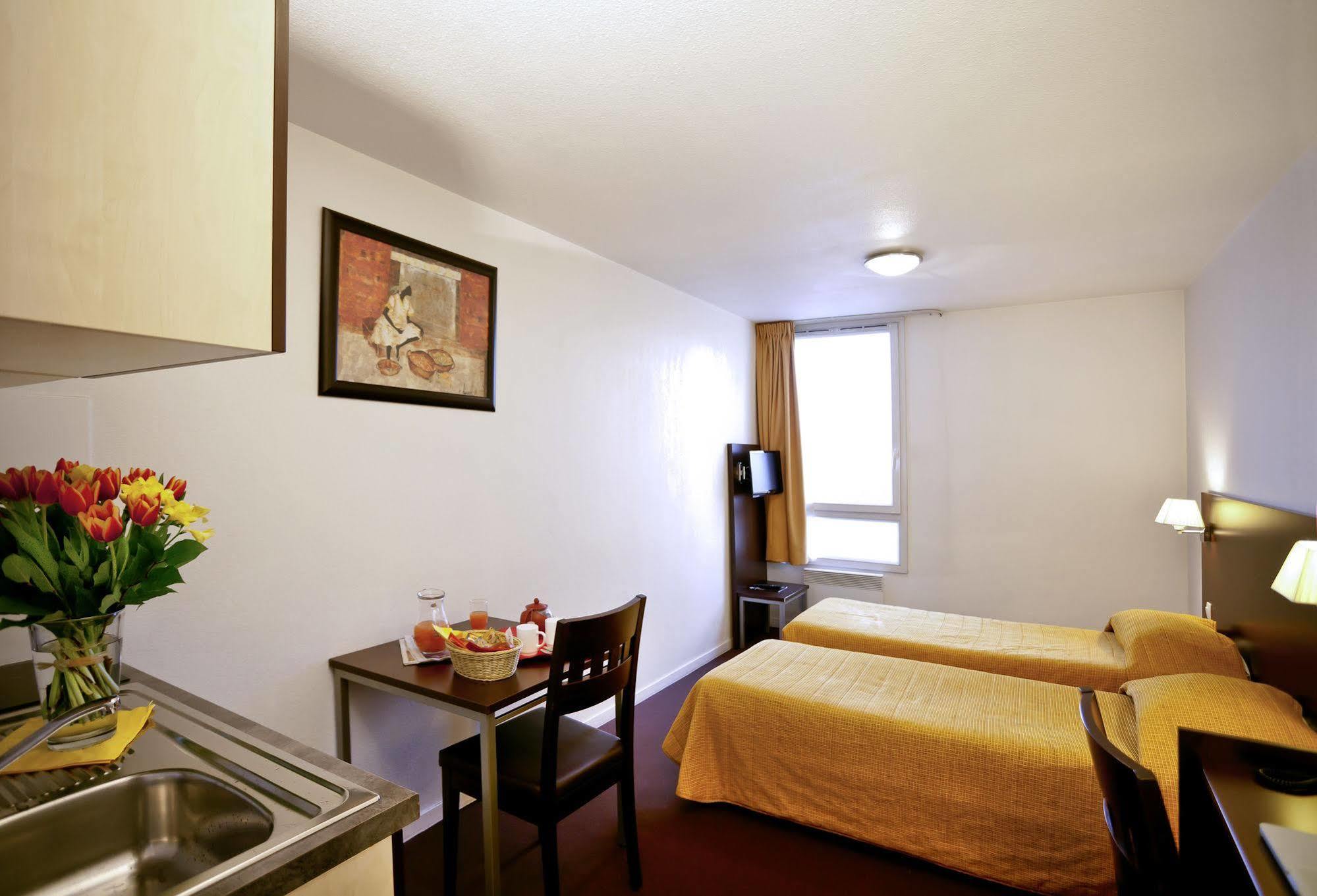 Aparthotel Adagio Access Paris Saint-Denis Pleyel Екстериор снимка